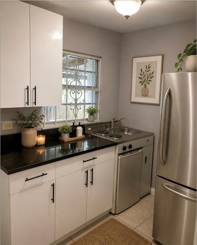 Photo - 1176 NW 38th St Unit 1