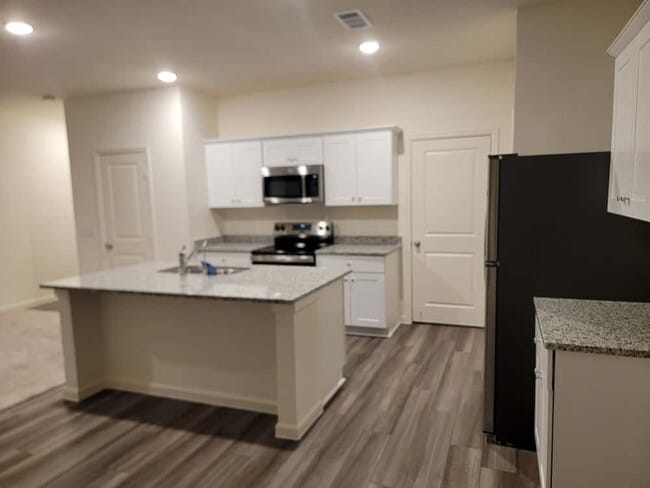 Photo - 6085 Majestic Crk Trl