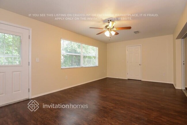 Photo - 3810 17th Ave Dr W