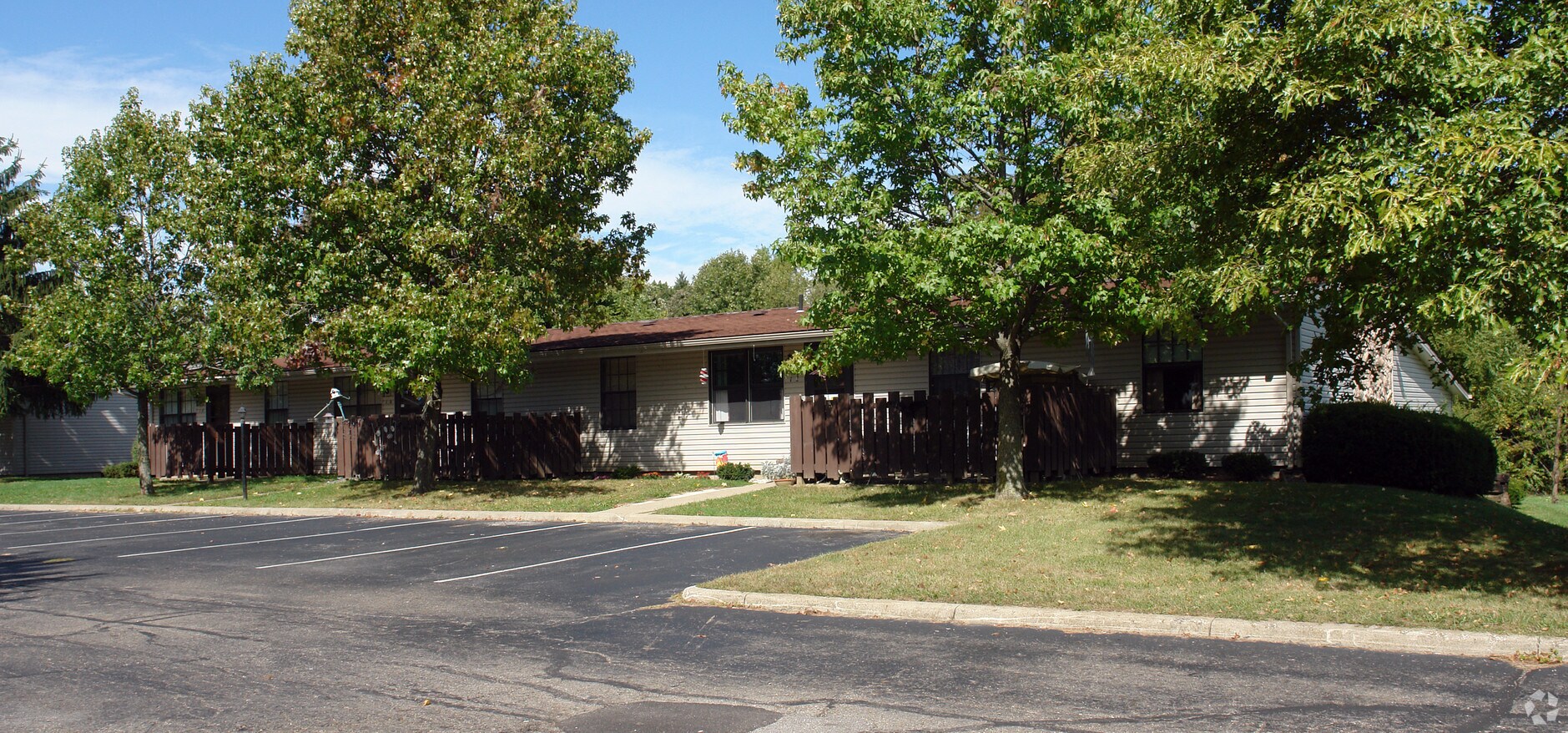 Photo - Villa North Apartments