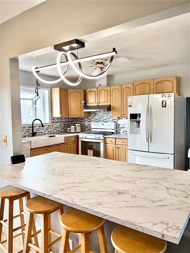 Photo - 1595 Oregon Trl