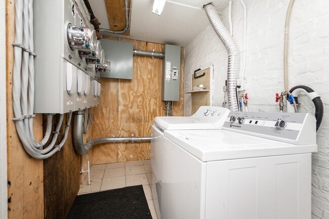 Photo - 209 W Newton St Unit 1