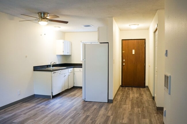Photo - Nestled into Marquam Hill: Bright 2nd Floor 1Bed w/Private Balcony! Unit 204