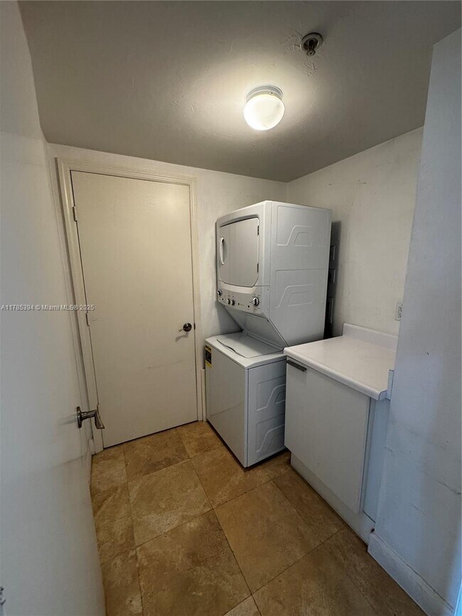 Photo - 14951 Royal Oaks Ln Unit 1504