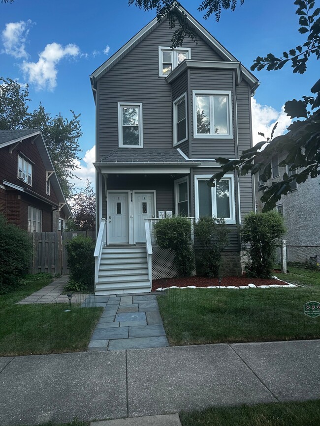 Building Photo - 522 N Humphrey Ave