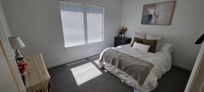 Photo - 560 Moody St Unit 2-C