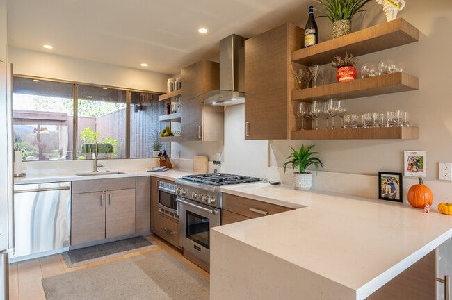 Photo - 7026 Valley Greens Cir