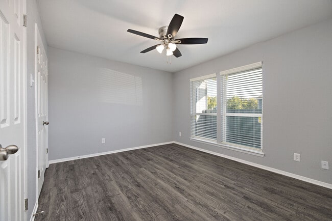 Nova Apartment Homes