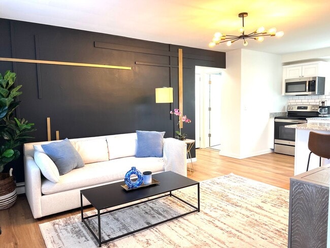 Photo - Harvard Apartments