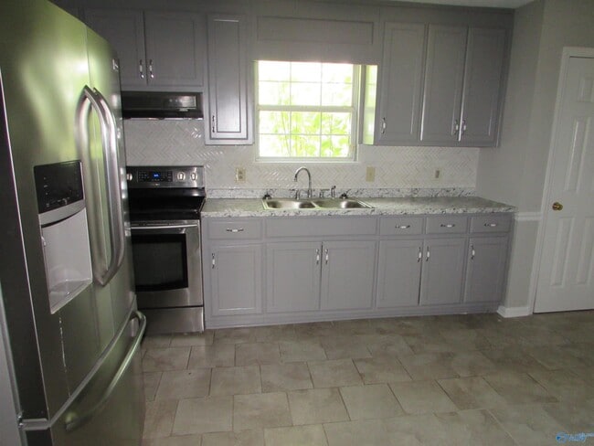 Photo - 110 Piper Ln