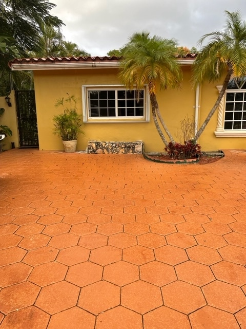 Building Photo - 8325 SW 91st St Unit 1