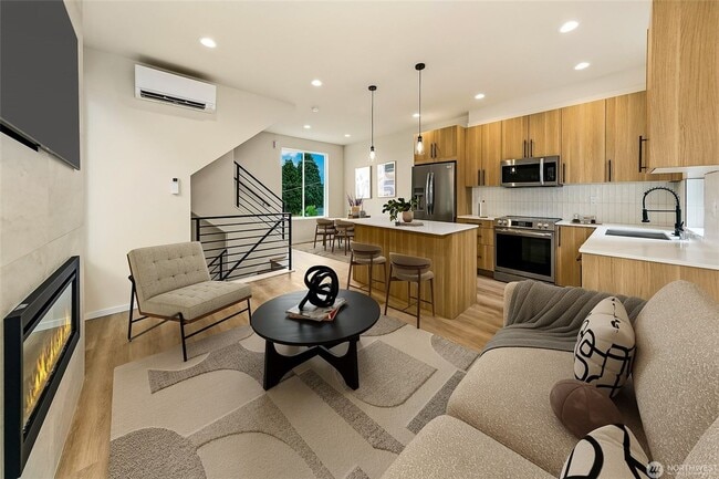 Photo - 9813 Linden Ave N