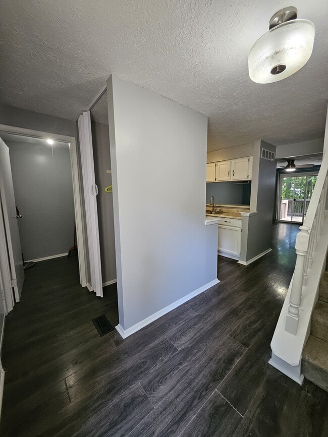 Photo - 9459 Timber View Dr