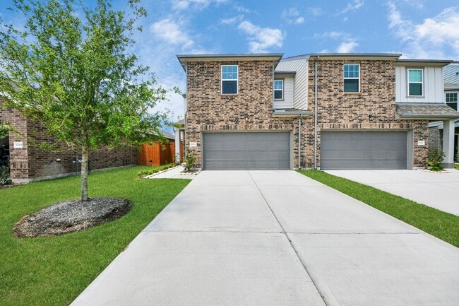 Building Photo - 10315 Malta Trce Dr