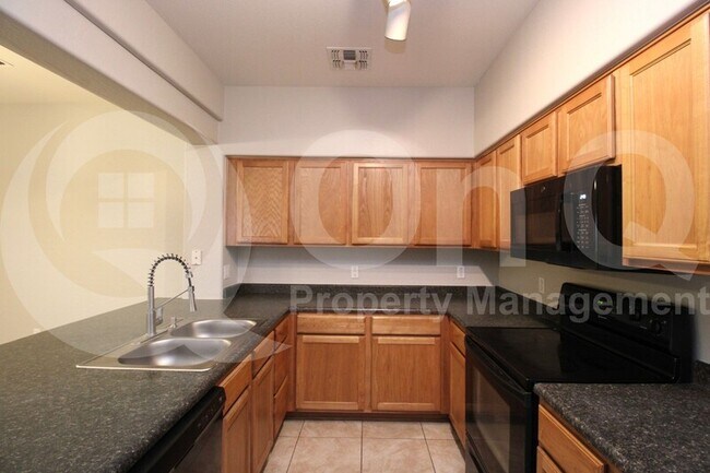 Photo - 525 N Miller Rd Unidad 142