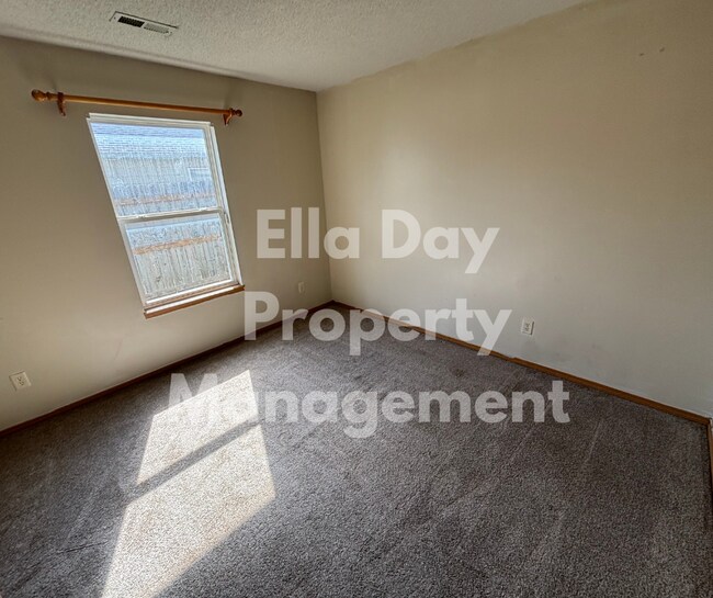 Photo - 2520 E Conquest St