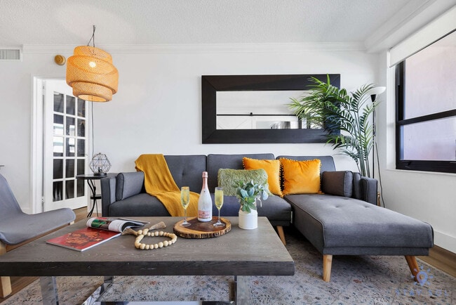 Photo - 5225 Collins Ave Unidad ID1227482P