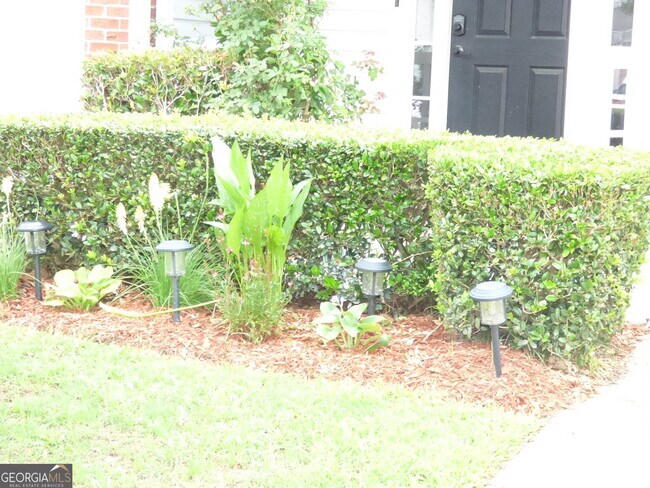 Photo - 1465 April Ln