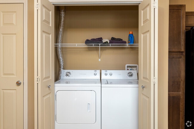 2BR, 2BA - Cordova - Montclair Village