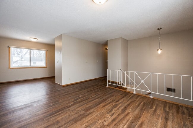 Photo - 6507 Laurel Ln NE