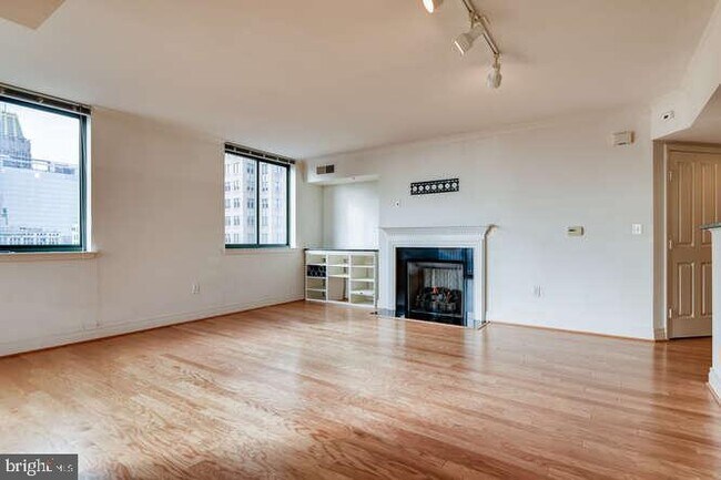 Photo - 414 Water St Unit 1903