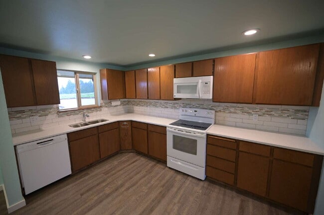 Photo - 1 bed 1 bath condo in 55+ community: ALL Utilities included! Unidad 19C