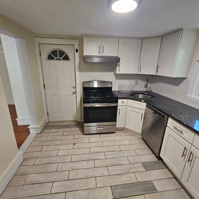 Photo - 66 Pleasant St
