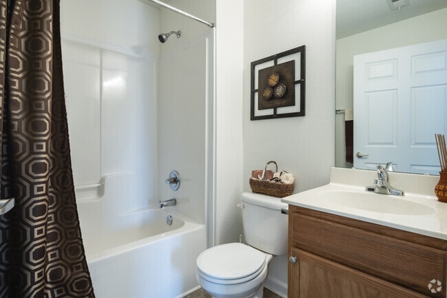2 habitaciones, 1 baño - 1029 pies cuadrados - Baño