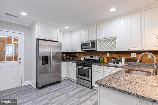 Photo - 411 S Duncan St