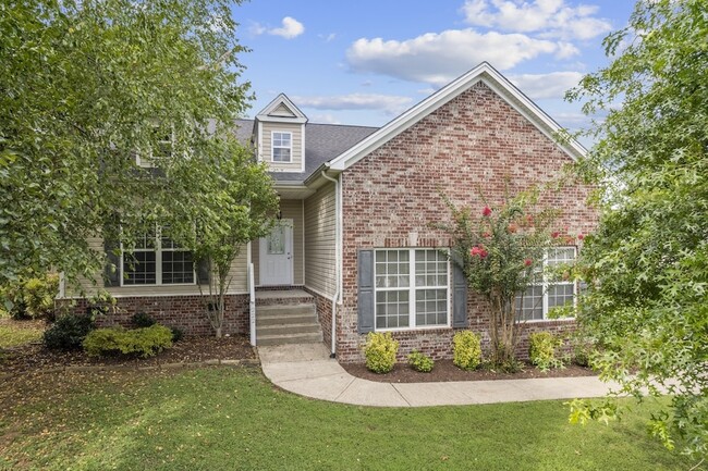 Building Photo - 222 Cross Valley Dr