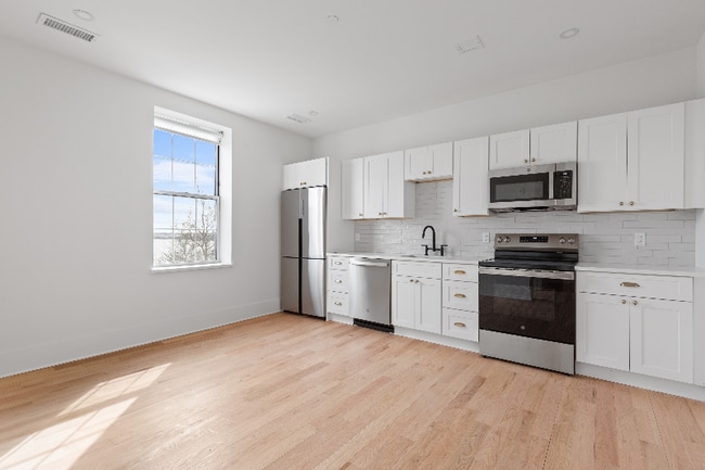 Photo - 31 Hope St Unidad 216