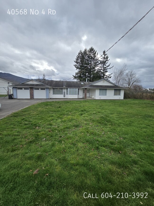 Photo - Spacious Country Living in Abbotsford