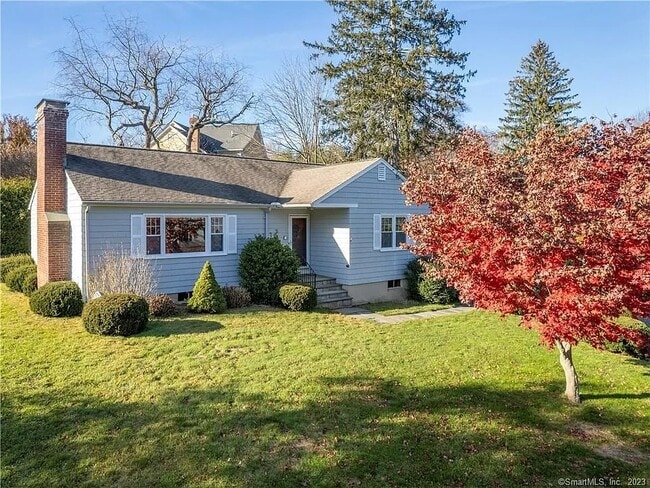 Photo - 5 Saviano Ln