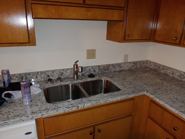 Photo - 1035 S Jones St