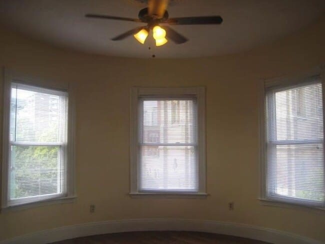 Photo - 1524t Unit 2