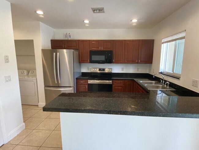 Photo - 820 NW 2nd Ave