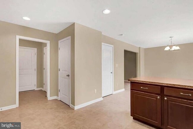 Photo - 180 Breezewood Dr