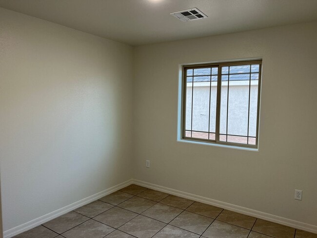 Photo - Newer - 3 Bedroom - 2 Car Garage Home with Fenced Back Yard and Gates