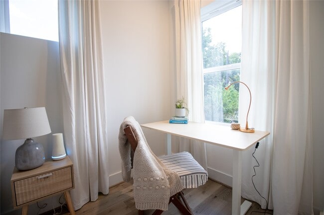 Building Photo - 3824 Fulton St Unit 102