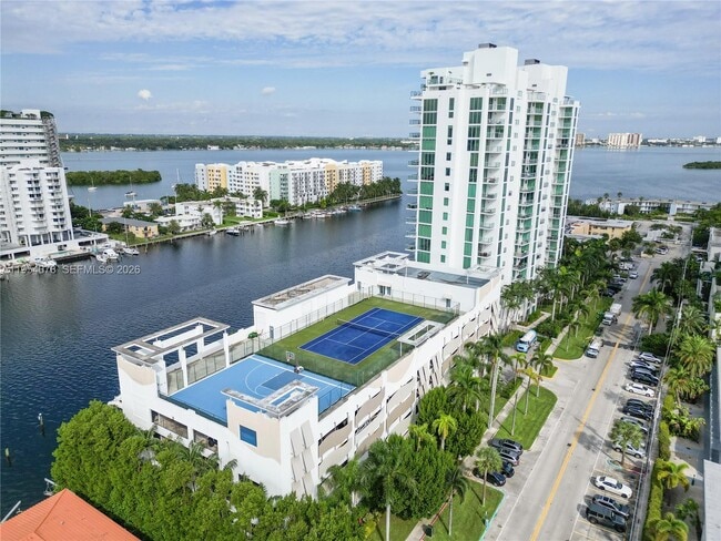 Photo - 7928 East Dr Unit 303