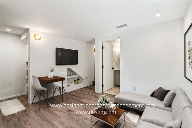 Building Photo - 3181 Verdugo Pl Unit 3183 1/2 Verdugo Place Rental