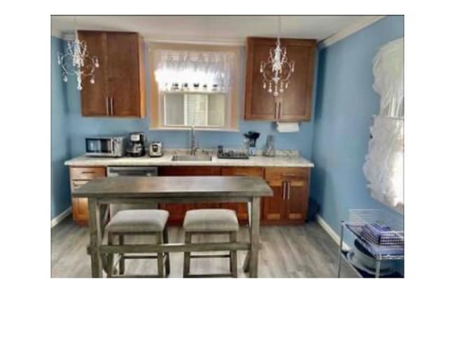 Photo - 17100 Maple Heights Blvd