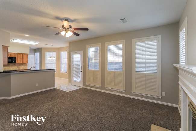 Photo - 311 Riverwalk Ln