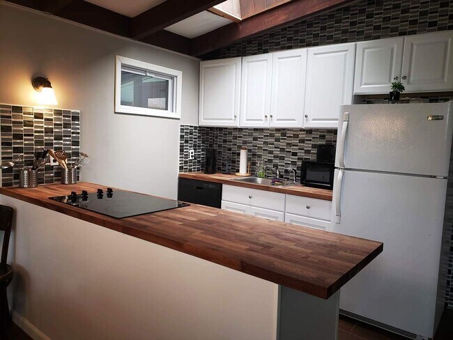 Photo - 10 Donenfeld Dr