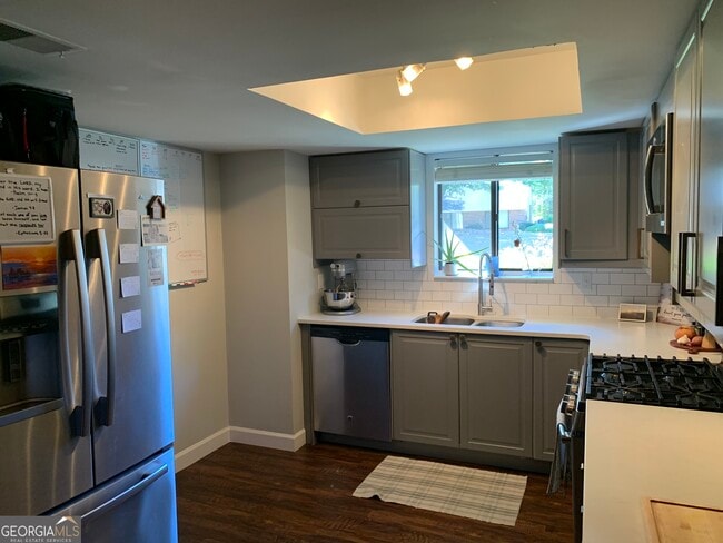 Photo - 2032 Powers Ferry Trce SE