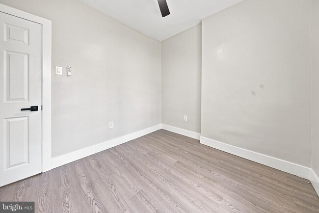 Photo - 231 E Phil Ellena St