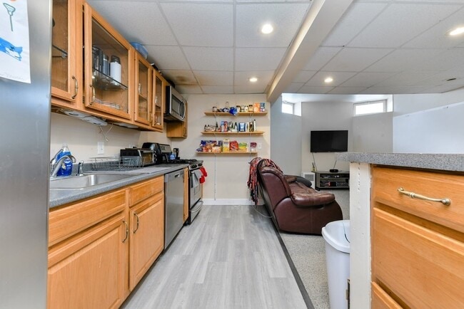 Photo - 748 E 3rd St Unidad A
