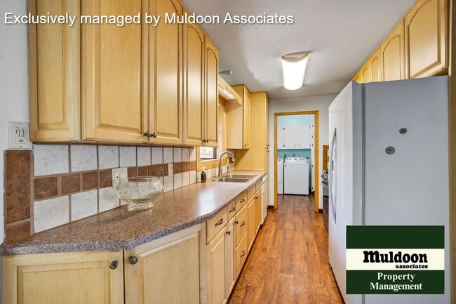 Photo - 70 Caledonia Rd