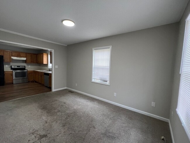 Photo - 710 Dixie St