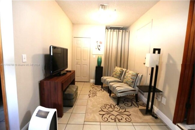 Photo - 11351 SW 30th St Apartment Unit 01